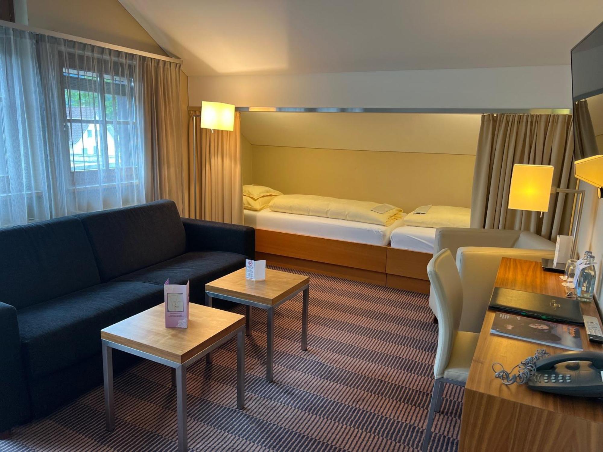 Hotel Gasthof Kroenele Лустенау Экстерьер фото